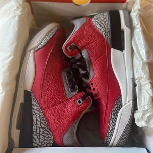 Air Jordan Retro 3s Red Cements